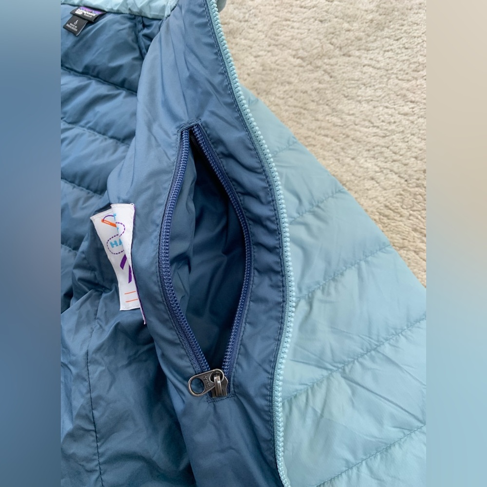 Patagonia Girls Size L, 12, Drop-Tail Down Sweater Puffer Coat in Thermal Blue - Picture 8 of 10